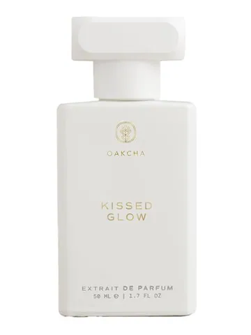 Oakcha Kissed Glow bottle